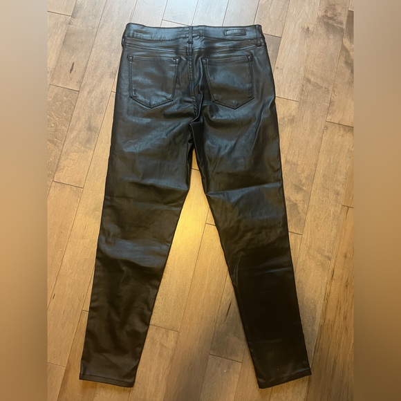 Faux leather look ankle pants - Picture 2 of 4